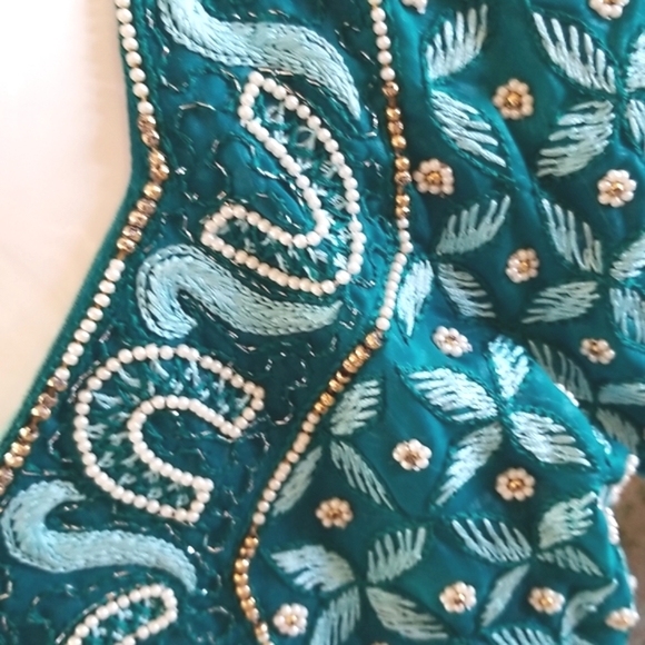 BEAUTIFUL Embroidery Beaded Ethnic Turquoise Silk SS Vintage Crop Top Jacket - Picture 2 of 16